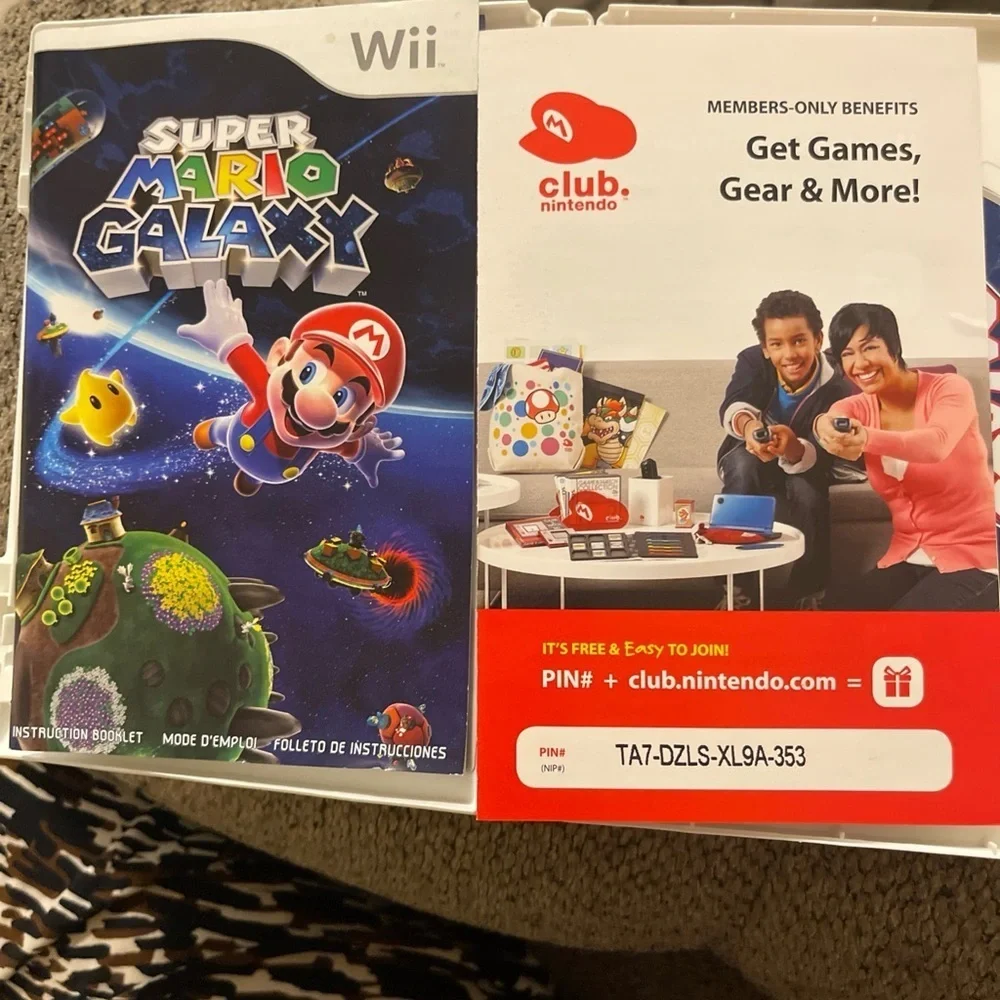 Nintendo Wii Super Mario Galaxy - Red and Blue Cover
